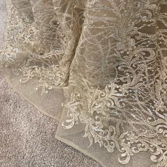 New elegant long dress - Picture 8 of 12